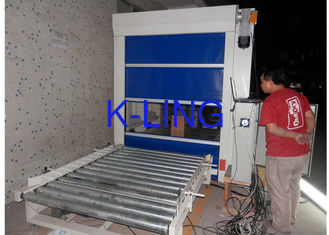 PLC Control Air Shower Tunnel With Conveyor Roller Line / Auto Slide Door