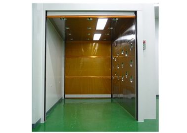Customized Air Shower Cabinet Leaning Against  Wall Blowing On Both Sides